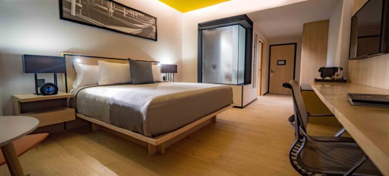 圣热罗尼莫广场画廊酒店(Galeria Plaza San Jeronimo)图片