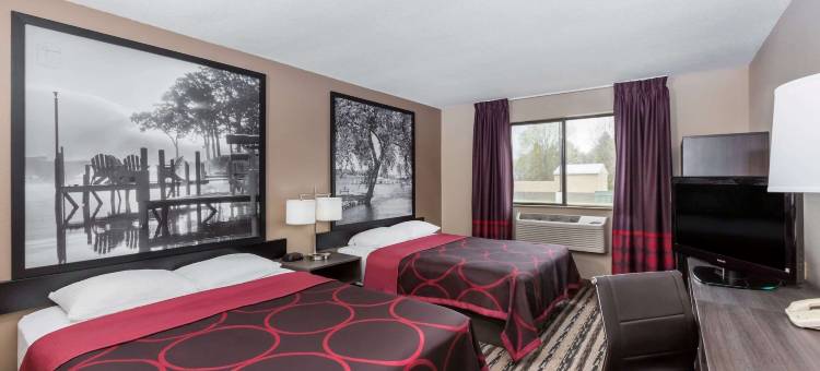 灵湖-奥科博吉速8酒店(Super 8 by Wyndham Spirit Lake/Okoboji)图片