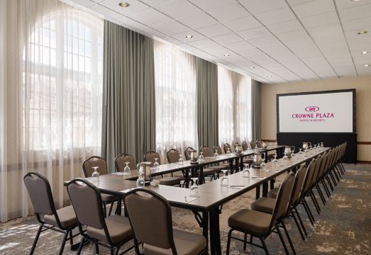 Crowne Plaza Resort 圣马科斯高尔夫度假村