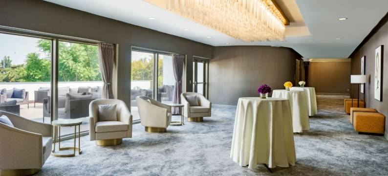 安大略机场德尔塔酒店(Delta Hotels Ontario Airport)图片