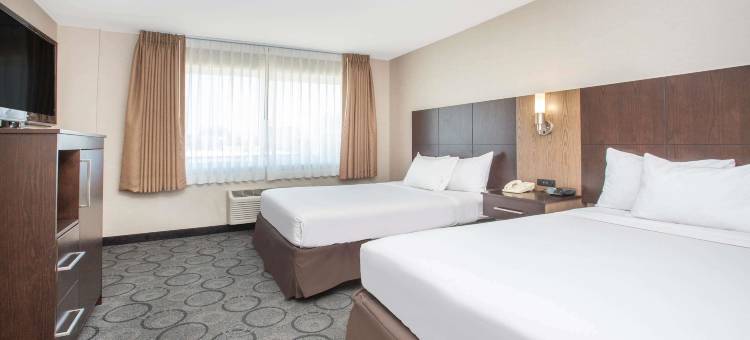 圣地亚哥市中心温德姆呗盟酒店(Baymont by Wyndham San Diego Downtown)图片