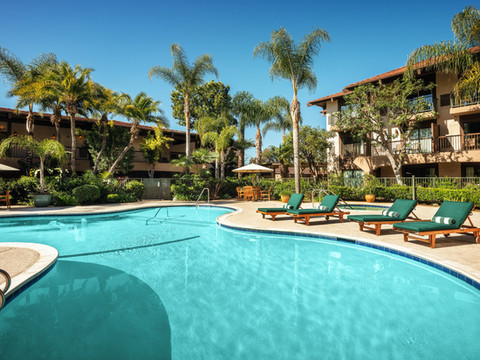 克莱尔蒙特希尔顿逸林酒店