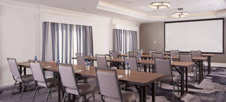 查尔斯顿水岸万怡酒店(Courtyard Charleston Waterfront)图片