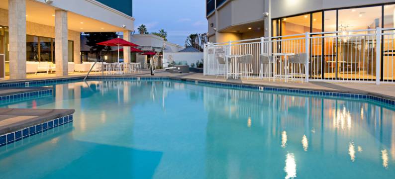 长滩机场驻桥套房酒店(Staybridge Suites LONG BEACH AIRPORT by IHG)图片