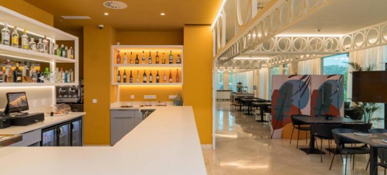 都市快捷桑坦德帕拉亚思酒店(Hotel Puerta Santander)图片