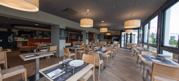 宜必思尚品克莱蒙费朗勒布雷泽特机场酒店(Ibis Styles Clermont-Ferrand le Brézet Aéroport)图片
