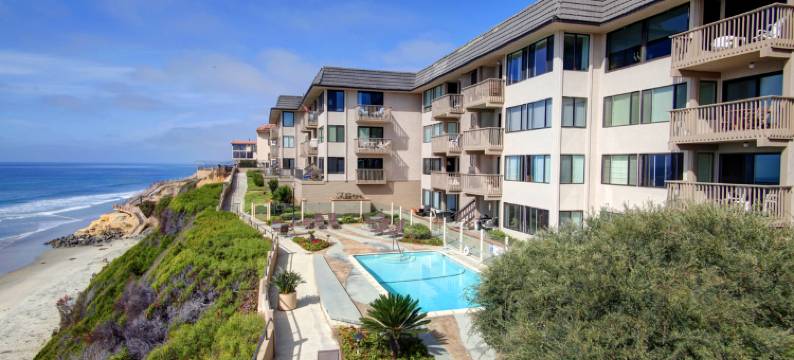 Panoramic Ocean Views and Sunset Balcony - Stunning Coastal Retreat图片