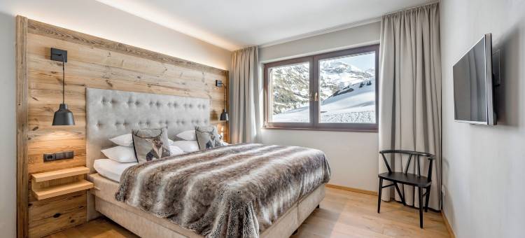 瓦尔斯纯粹度假村(AlpenParks Hotel & Apartment Arlberg Warth Mit Pool)图片