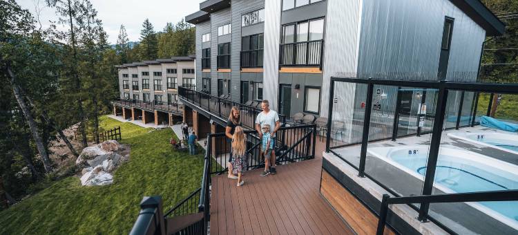 Basecamp度假区里夫斯托克(Basecamp Resorts Revelstoke)图片