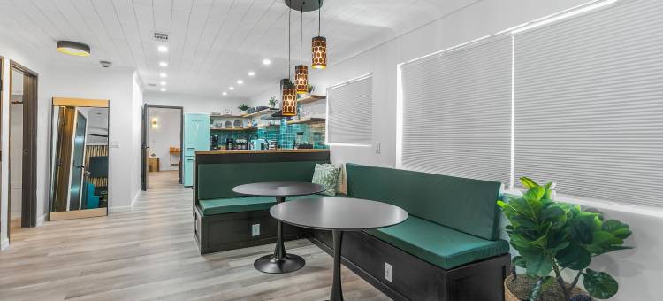 烛花旅馆(Candlewick Inn and Suites)图片