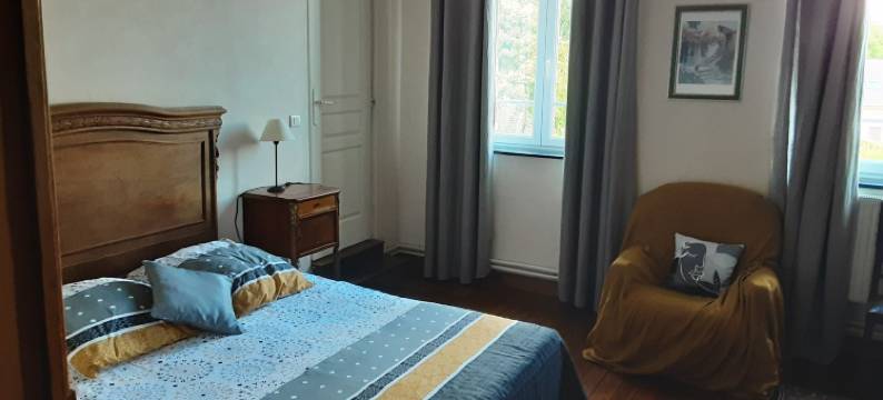 奥里尼昂蒂耶拉什民宿(Chambres D’hôtes d'Origny-en-Thierache)图片