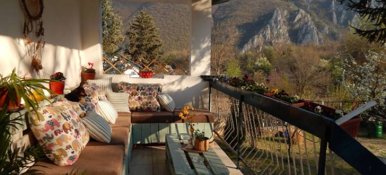 多尔纳玛特卡的完美公寓(Apt - Sleeps 2 - Balcony - Pets Ok)图片