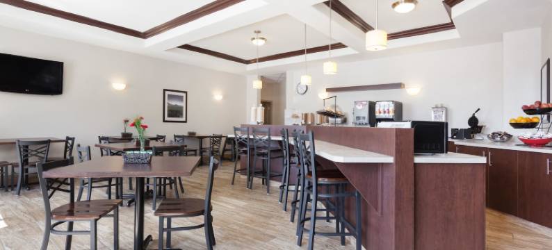 克雷斯顿华美达酒店(Ramada by Wyndham Creston)图片