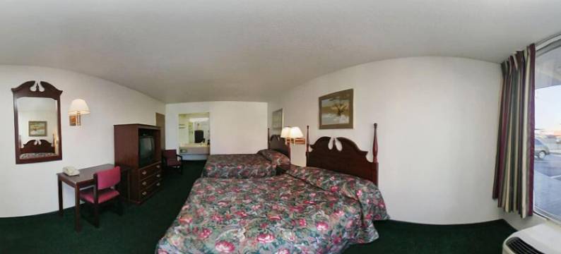 俄克拉何马城州费尔格朗兹速8酒店(Super 8 by Wyndham Oklahoma Fairgrounds)图片