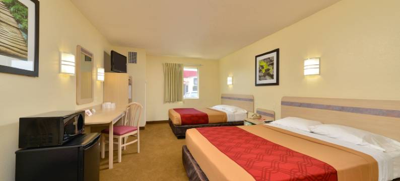 贝尔富什伊克诺旅馆(Econo Lodge)图片