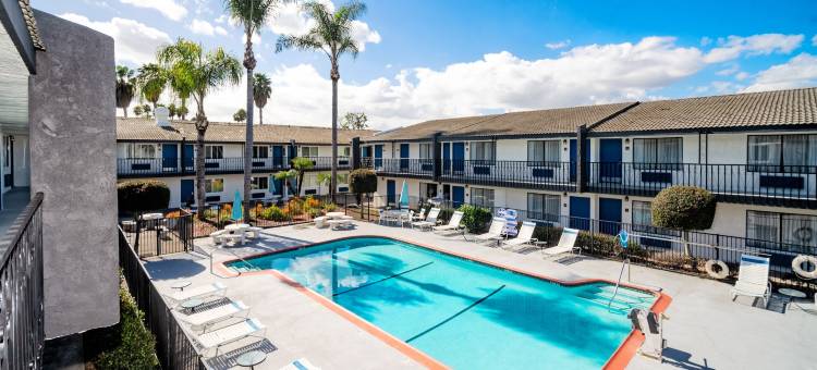 布埃纳帕克套房酒店(The Buena Park Hotel & Suites)图片