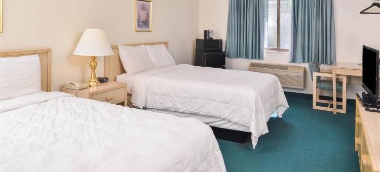 布拉夫顿美洲最佳价值套房酒店(Americas Best Value Inn & Suites Bluffton)图片