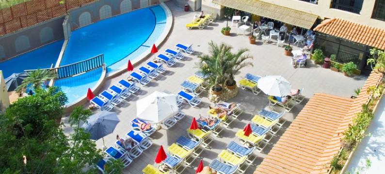 卡尼弗酒店(Canifor Hotel)图片