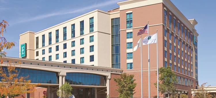 东皮奥里亚滨河希尔顿安泊酒店(Embassy Suites by Hilton East Peoria Riverfront Hotel & Conference Center)图片