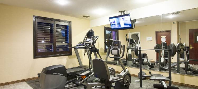 德雷顿谷福克斯伍德套房酒店(Foxwood Inn & Suites Drayton Valley)图片