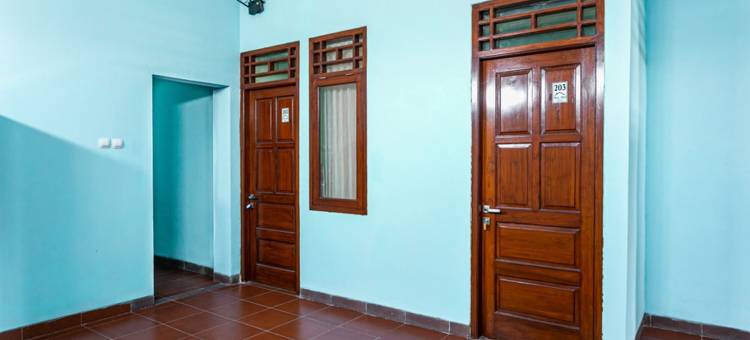 普罗 · 曼古内加兰附近的红门(RedDoorz Near Puro Mangkunegaran)图片