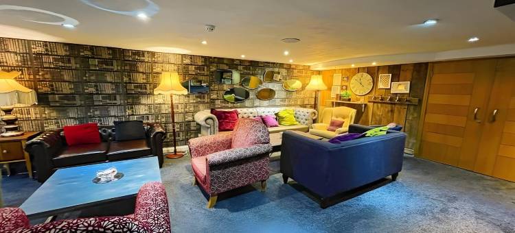 贝尔维拉华威郡公园酒店肯尼尔沃思(Warwickshire Park Hotel Kenilworth by Belvilla)图片