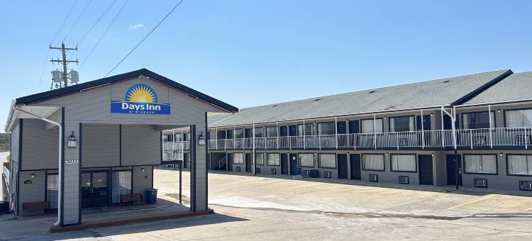 布兰森戴斯酒店 - 近剧院区(Days Inn by Wyndham Branson Near Theatre District)图片