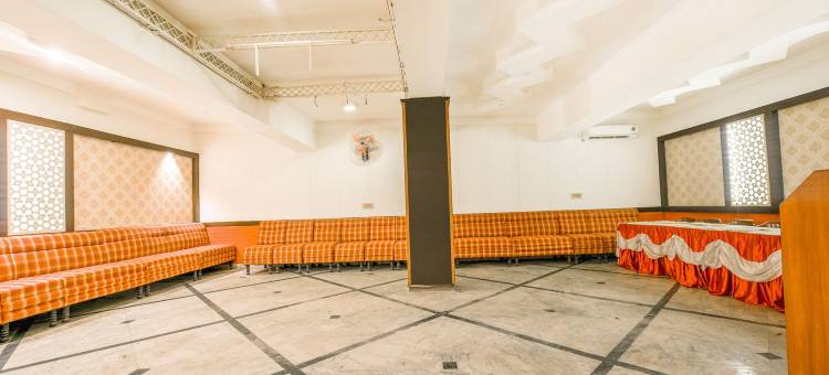 Fabhotel Nanda图片