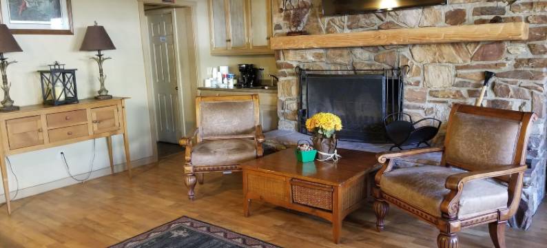 克恩维尔旅馆(Kernville Inn)图片