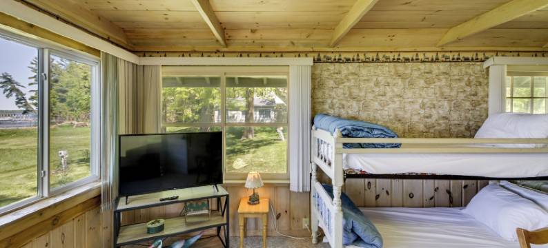 哈肯萨克的十英里湖滨度假屋(Hackensack Waterfront Retreat on Tenmile Lake)图片