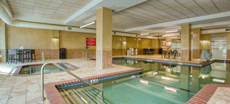 圣安东尼奥-拉坎特拉德鲁里套房酒店(Drury Inn & Suites San Antonio Near la Cantera)图片