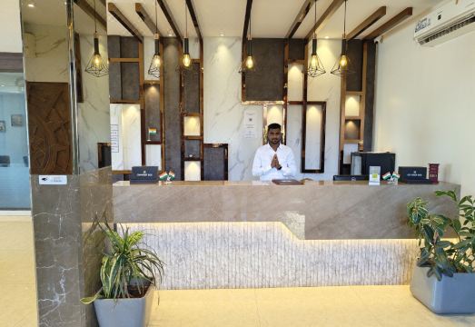 Vits PanchganiHotel Overview