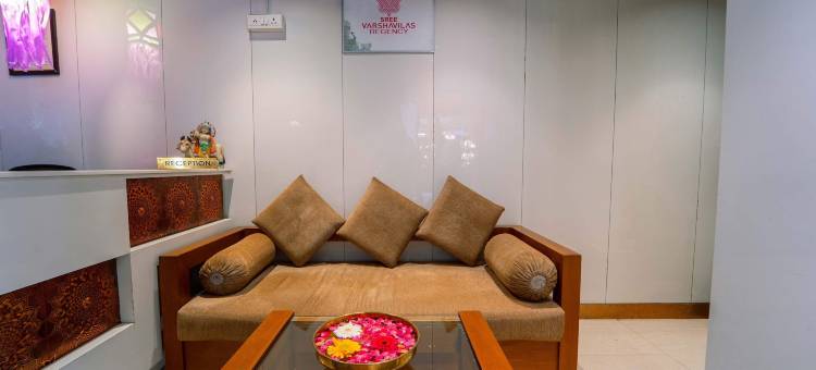 Treebo 斯里瓦沙维拉斯丽晶酒店(Treebo Sree Varshavilas Regency, 2 Mins from Guruvayoor Temple)图片