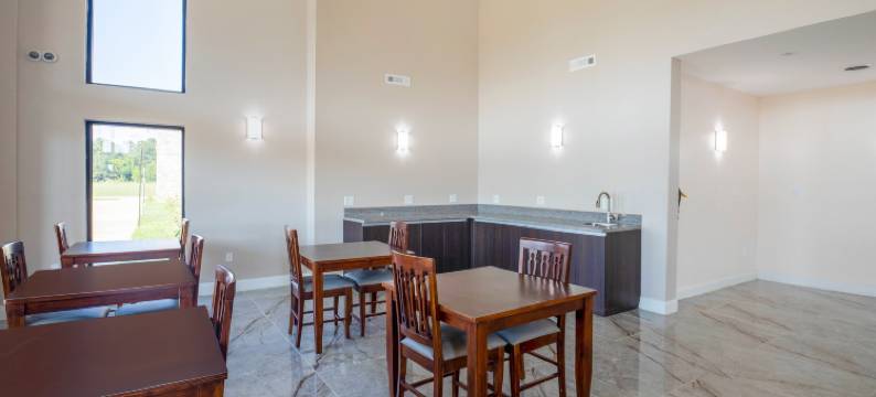 OYO 阿代尔斯维尔卡尔洪南I-75酒店(OYO Hotel Adairsville Calhoun South I-75)图片