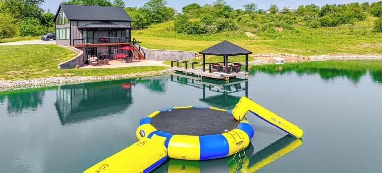 精美的哈格斯敦家与甲板和凉亭！(Exquisite Hagerstown Home with Deck & Gazebo!)图片