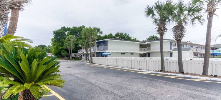 Motel 6 彭萨科拉，佛罗里达州 - 机场西(Motel 6 Pensacola, FL - West)图片