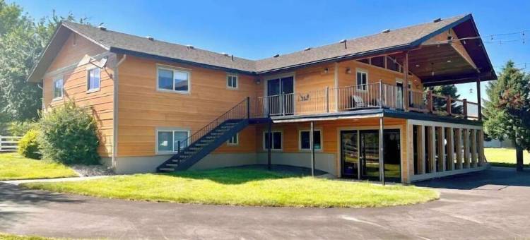 Spacious Poolside Home - perfect for retreats & all types of family gatherings.图片