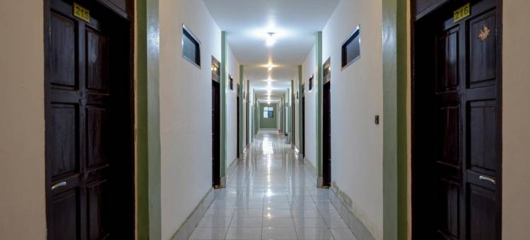 红多兹伊斯兰@印尼肯达里酒店(RedDoorz Syariah @ Hotel Wisma Indonesia Kendari)图片