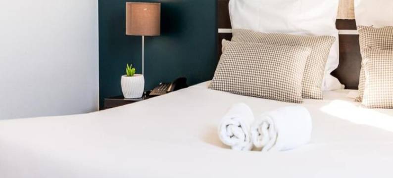 Apartment near Aeroscopia with Pool图片