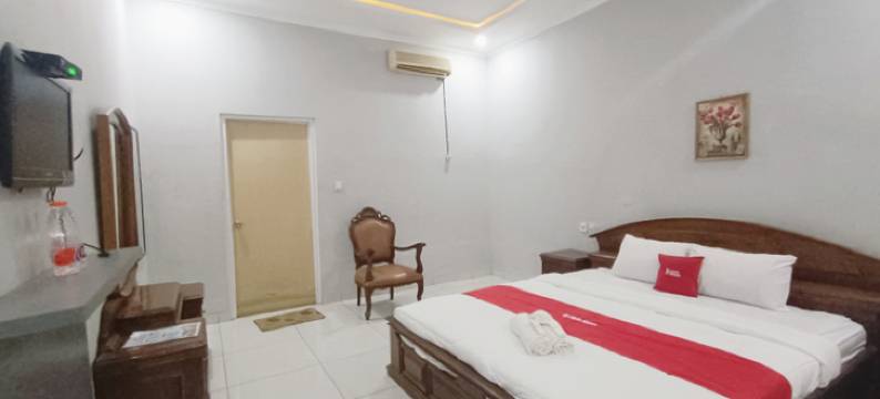Hotel Istana Syariah Pekalongan by Hello Room图片
