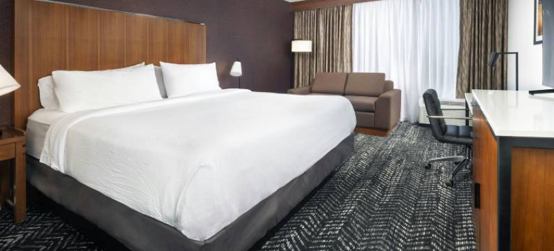 福朋喜来登喜來登酒店-堪萨斯城机场(Four Points by Sheraton Kansas City Airport)图片