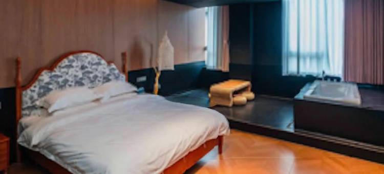 孔雀窝云墅酒店(唐山万达广场建国里商业街店)图片