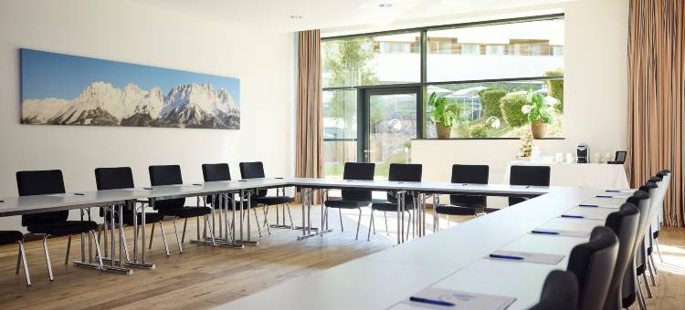 ROBINSON 菲伯布伦- 限成人(Tui Blue Fieberbrunn)图片