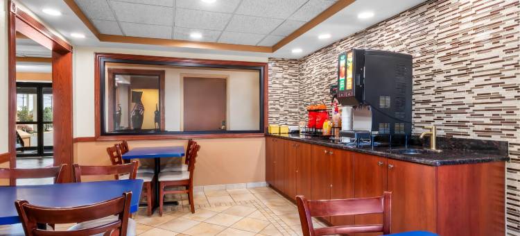 伊克诺旅馆伍德布里奇(Econo Lodge Woodbridge)图片