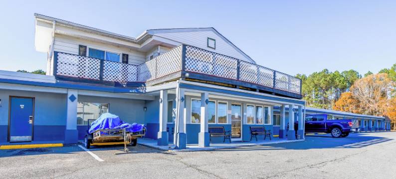 Whispering Pines by Hotel O 怀特斯通 VA(Whispering Pines by Hotel O Whitestone VA)图片