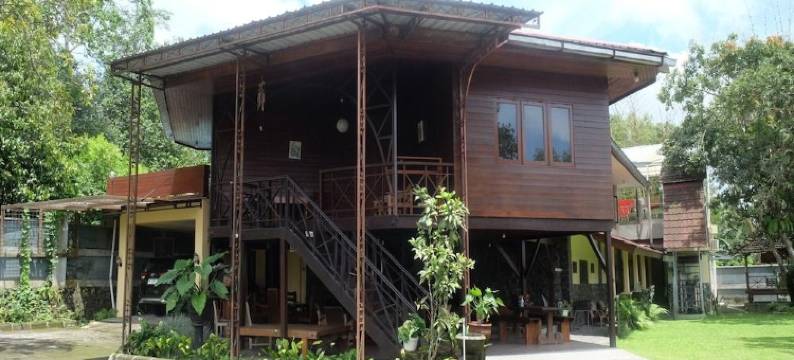 O普里阿德姆86号酒店-靠近默拉皮高尔夫俱乐部-双层床(Hotel O Puri Adem 86 Syariah BunkbedNearMerapi Golf Club)图片