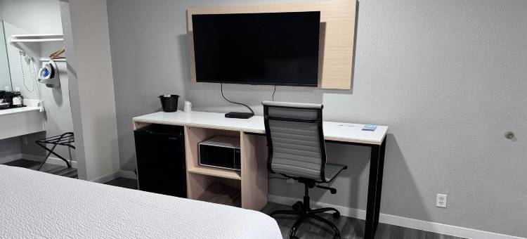 雷丁加利福尼亚州Travelodge by Wyndham(Travelodge by Wyndham Redding CA)图片