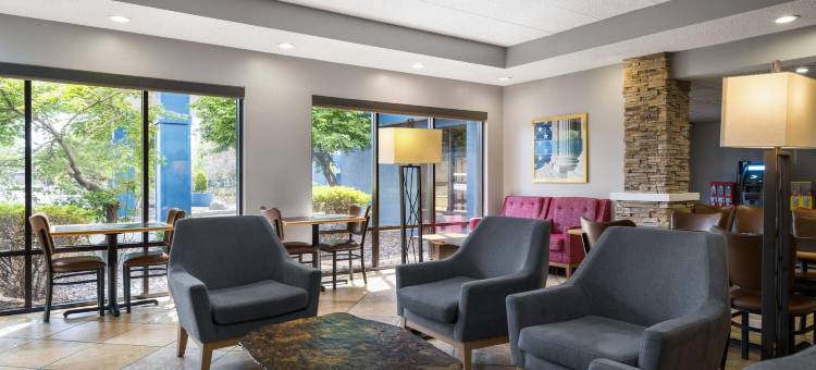 麦迪逊西AmericInn酒店(AmericInn by Wyndham Madison West)图片