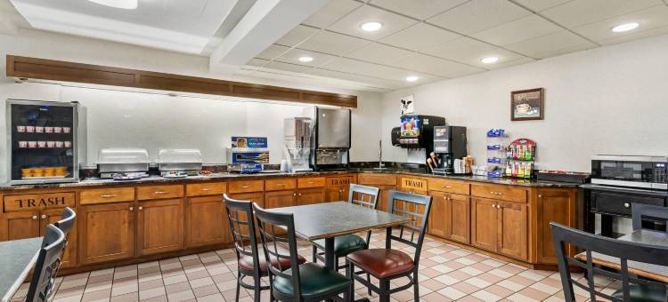 哥伦比亚购物中心环路罗德威酒店(Rodeway Inn Columbia Mall Loop)图片