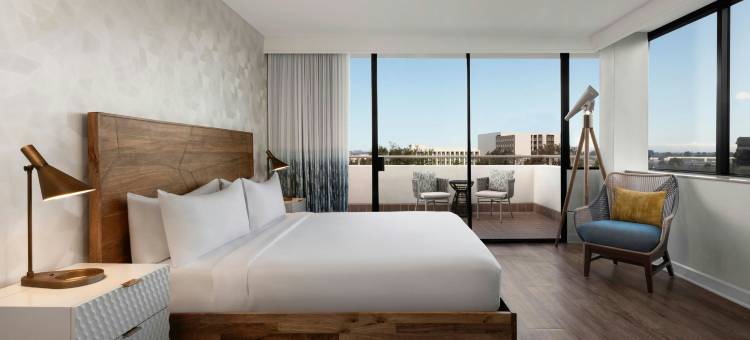 纽波特海滩万丽酒店(Renaissance Newport Beach Hotel)图片